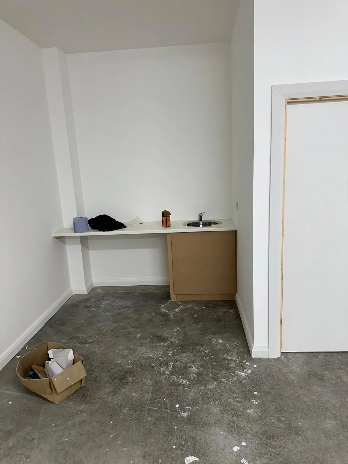 Finished Interiors by Mullan Carpentry & Joinery in Derry (project photo 1)
