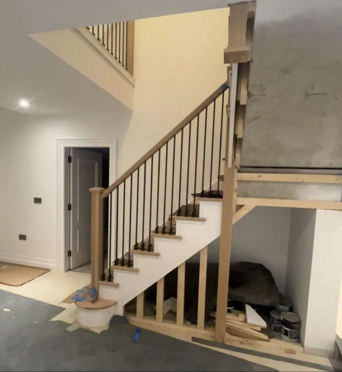 Staircases & Landings by Mullan Carpentry & Joinery in Derry (project photo 2)