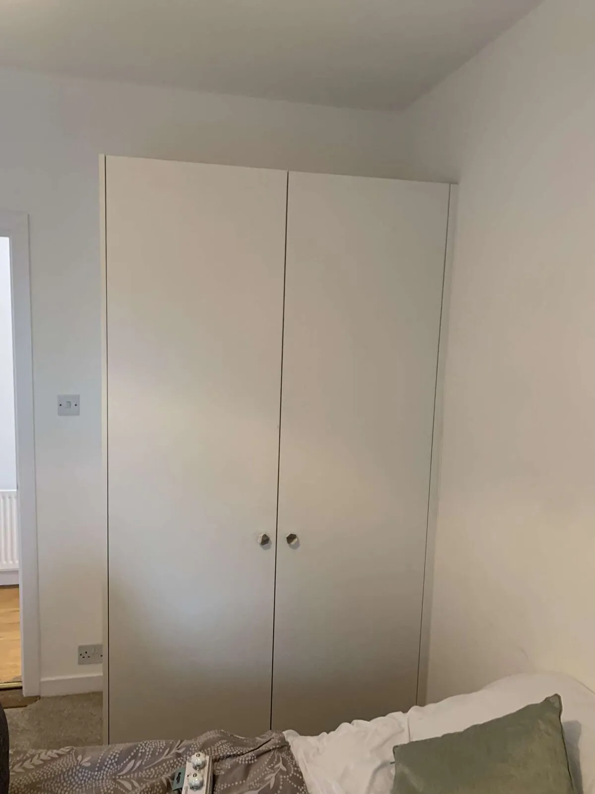 Fitted Wardrobes by Mullan Carpentry & Joinery in Derry (project photo 5)