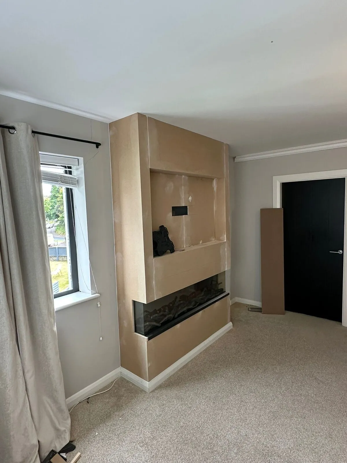 Media Walls & TV Units by Mullan Carpentry & Joinery in Derry (project photo 8)