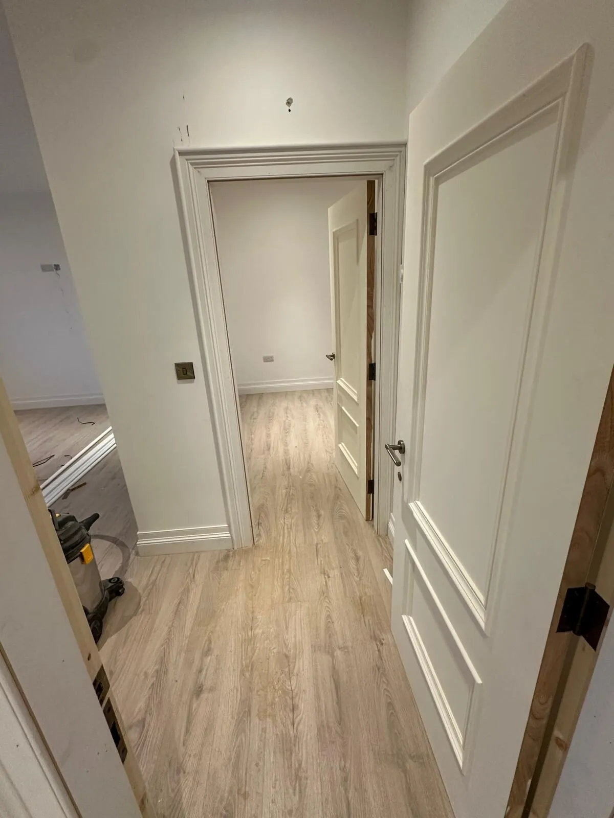 Doors & Glass Partitions by Mullan Carpentry & Joinery in Derry (project photo 25)